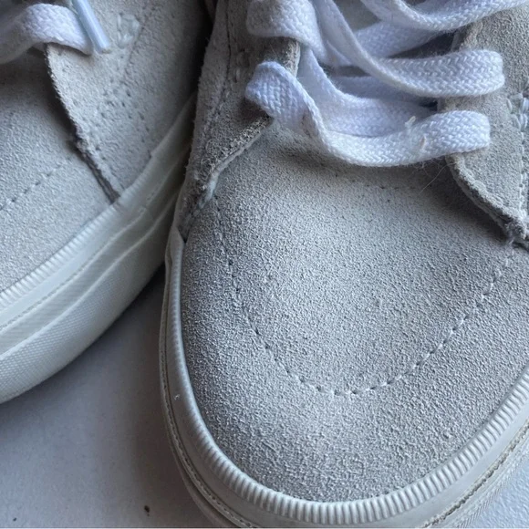 Converse  White and TanSneakers - Picture 10 of 10